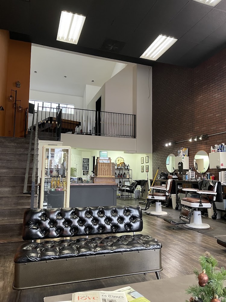 Commonwealth Barbershop view 4