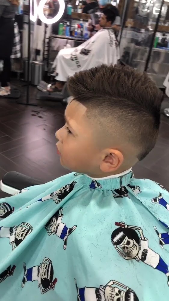 Crewlounge Barbershop view 2