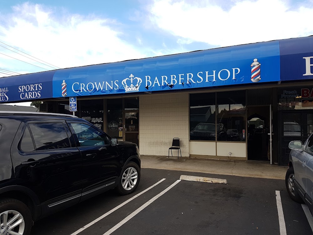 Crowns Barbershop view 3