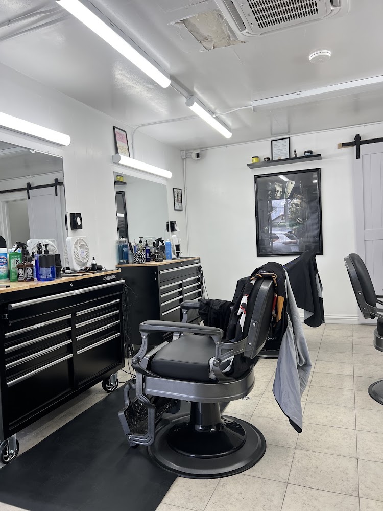 Cuban Barbershop view 3