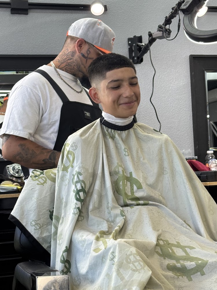 Cutting Edge Barbershop - Palmdale view 4