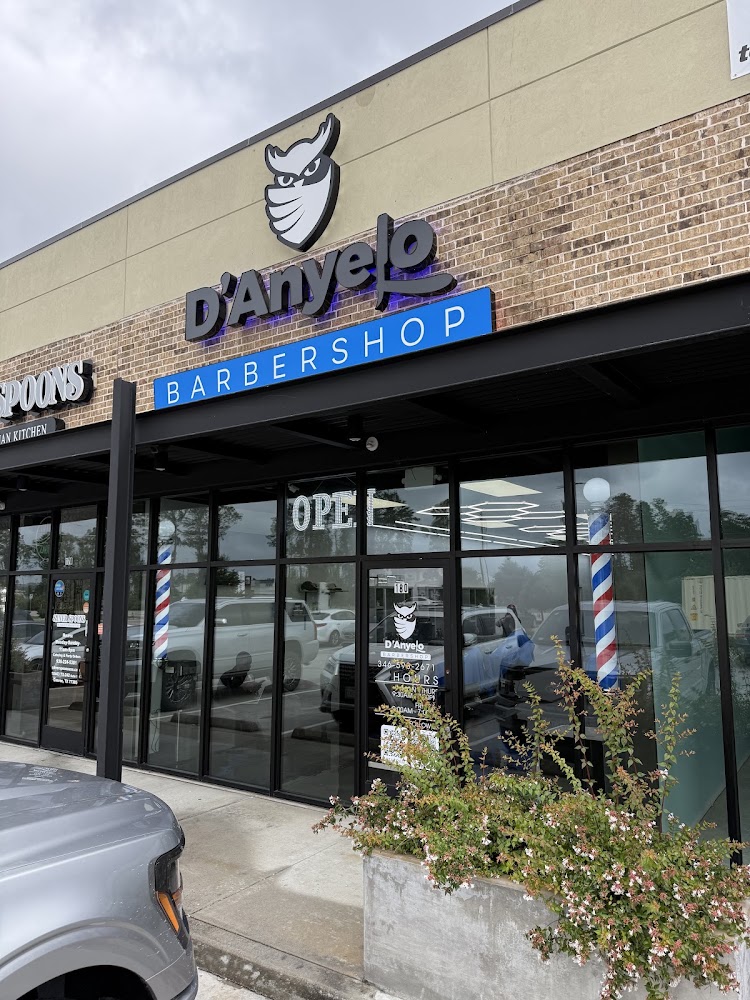 D'Anyelo Barbershop Conroe view 4
