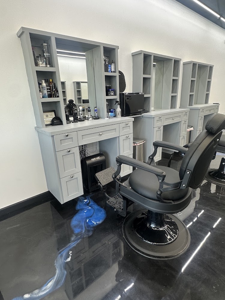 D'Anyelo Barbershop Conroe view 5