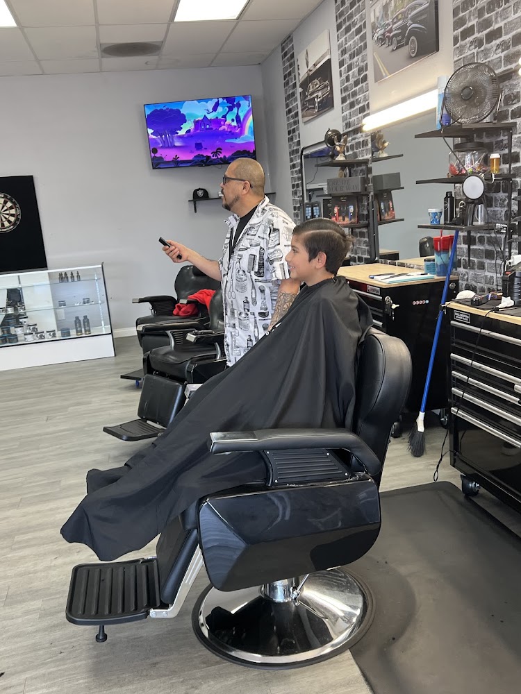 Danny’s Barbershop view 5