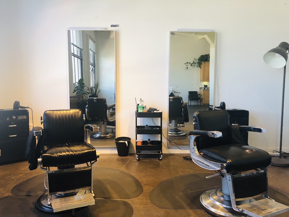DapprDan’s BarberLoft view 4