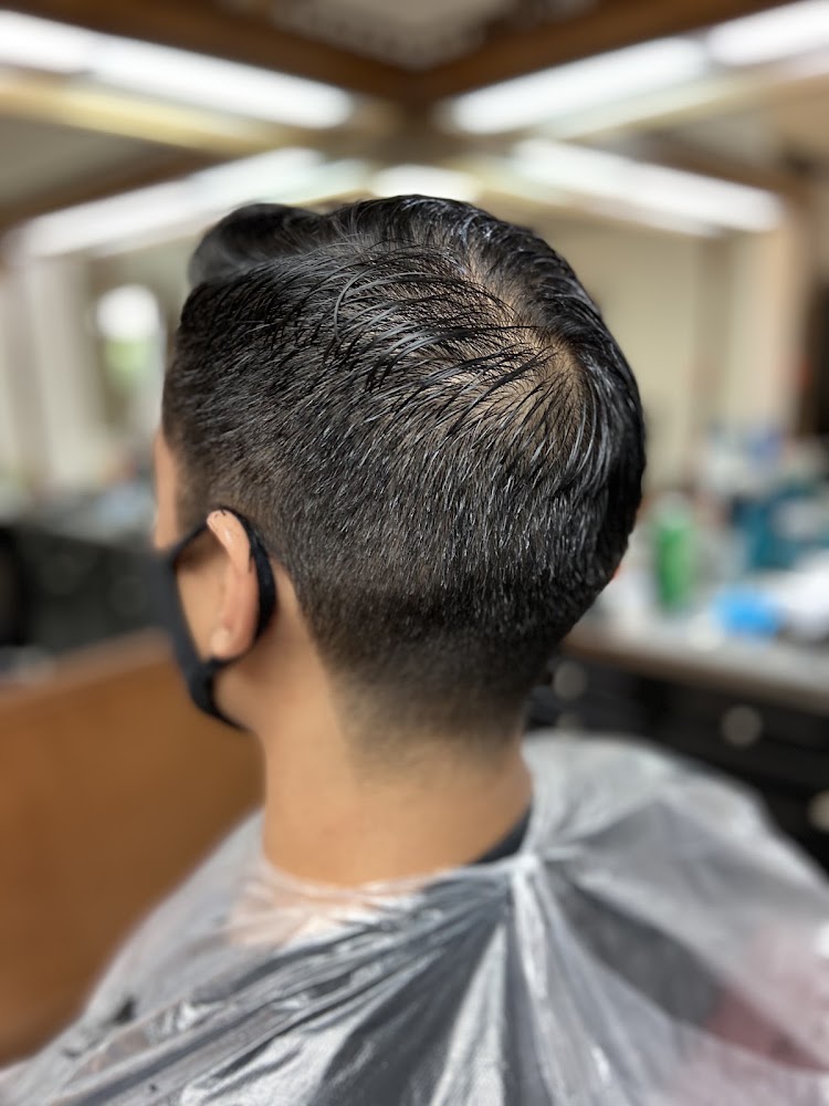 Derek Rodriguez, Barber view 4