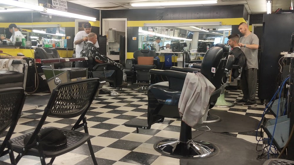 Eddie's Barbershop view 3