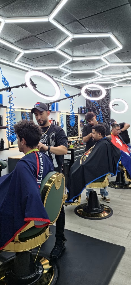 El Cubano Barbershop view 5