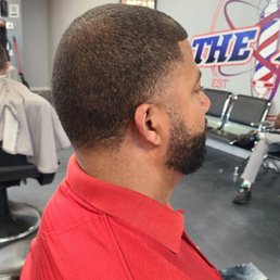 Erineo The Barber view 2