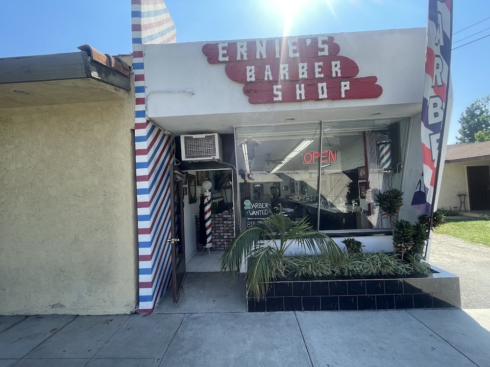 Ernie's Barber Shop primary photo