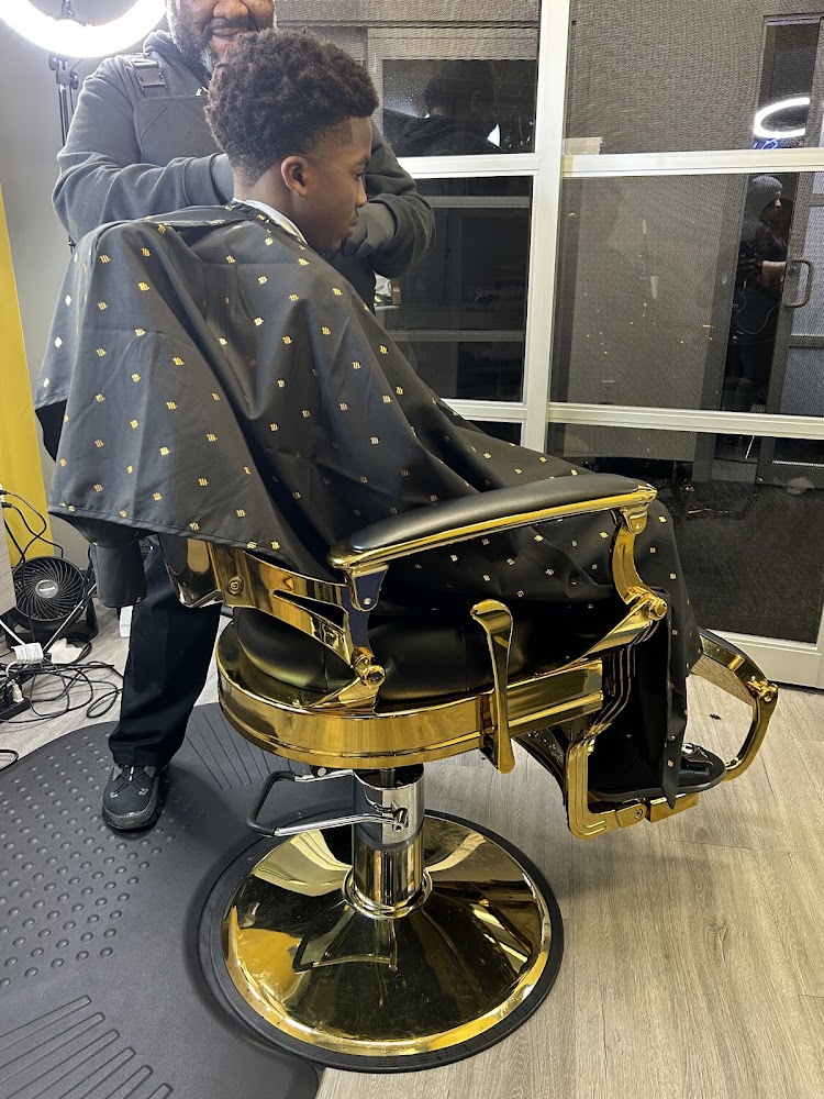 Executive Barber Suite view 2