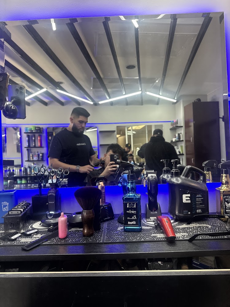 Faded barbers studio view 5