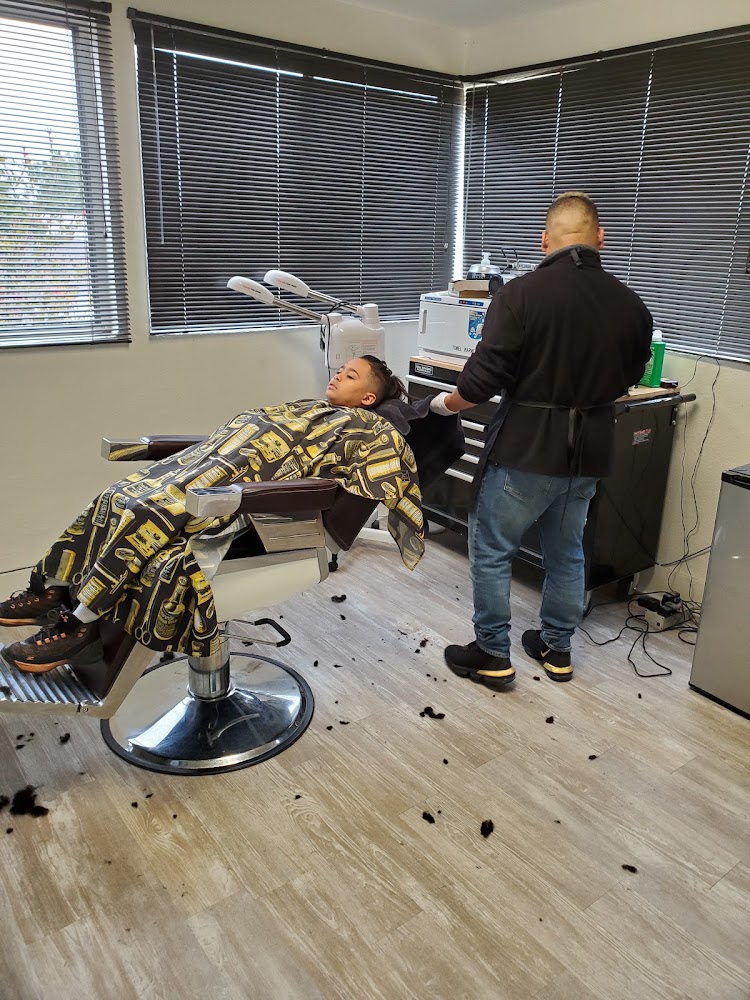 Feel at Home Barbershop view 3