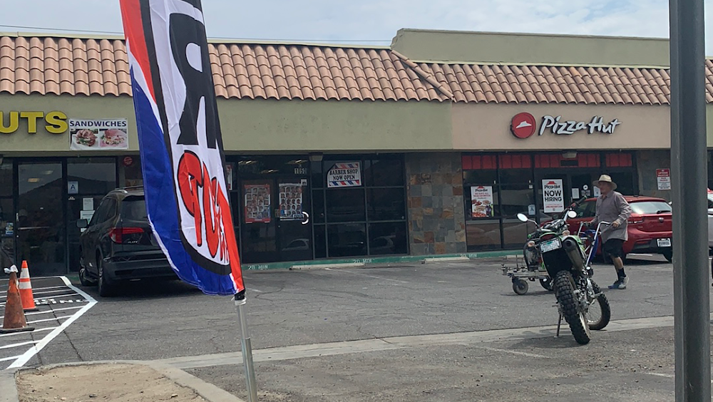 Five Beautiz Barber & Beauty Shop view 4