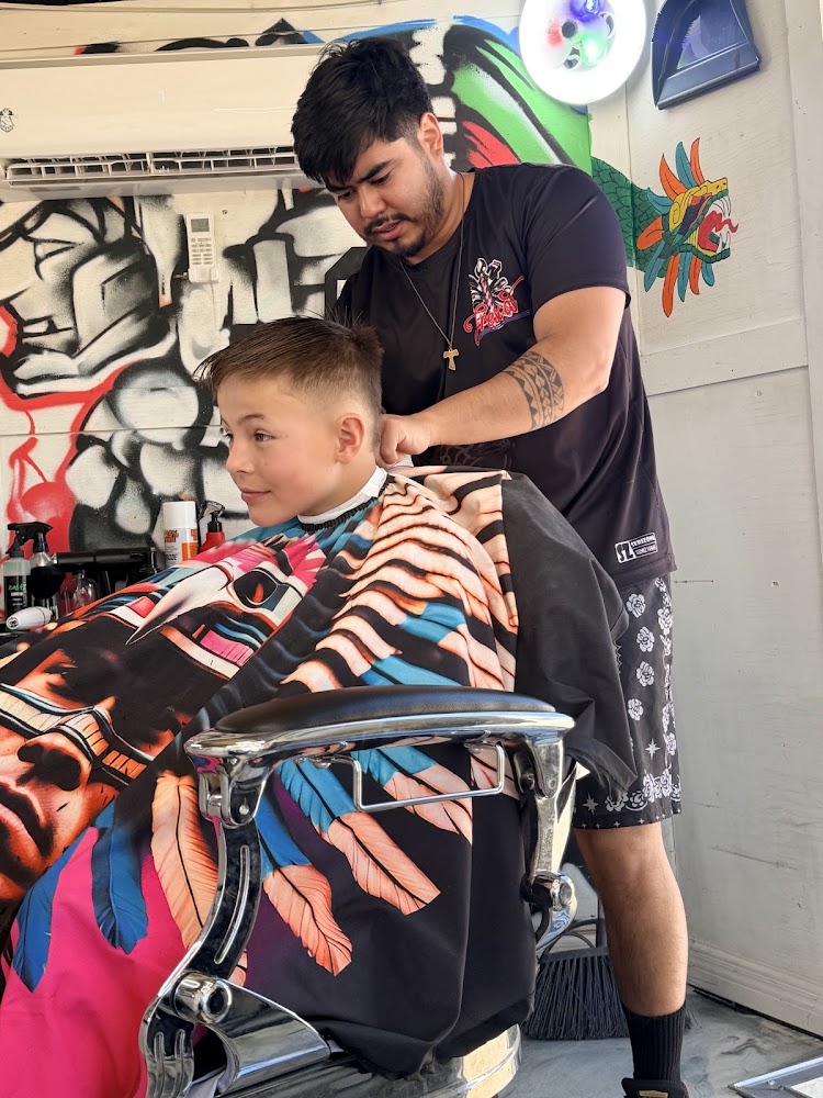Frescos Barbershop💈 primary photo