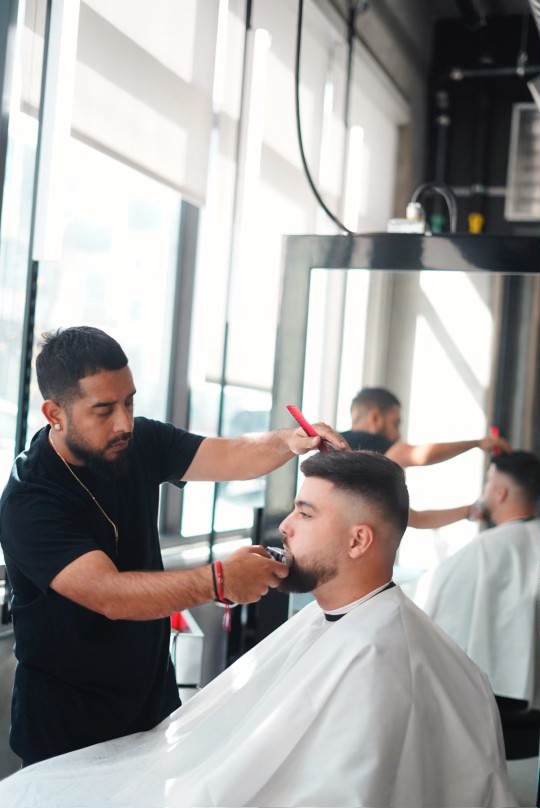 G. Circle Barber Lounge view 5