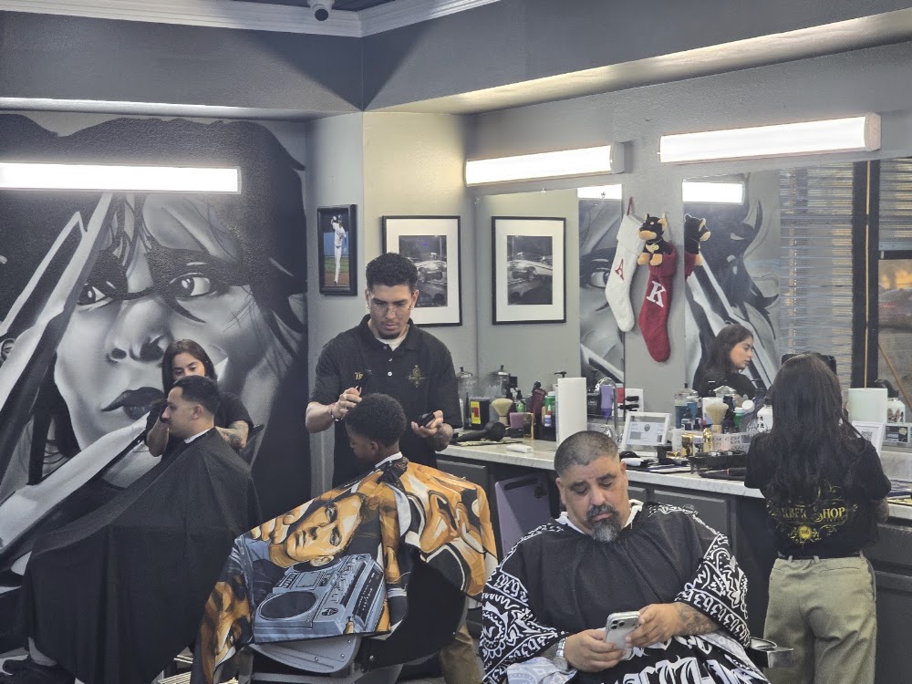 G's Barbershop view 3