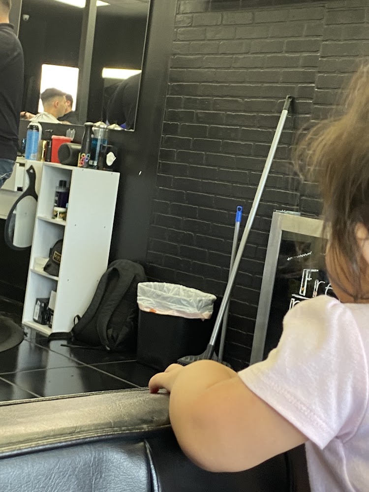 Galindo's Barbershop Magnolia view 2