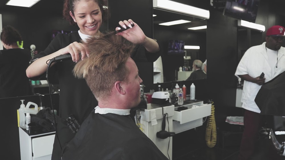 Galindo's Barbershop Magnolia view 5