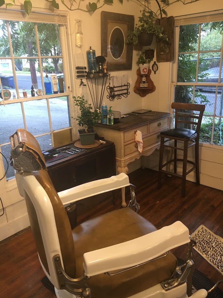 Geiser Barbering view 2