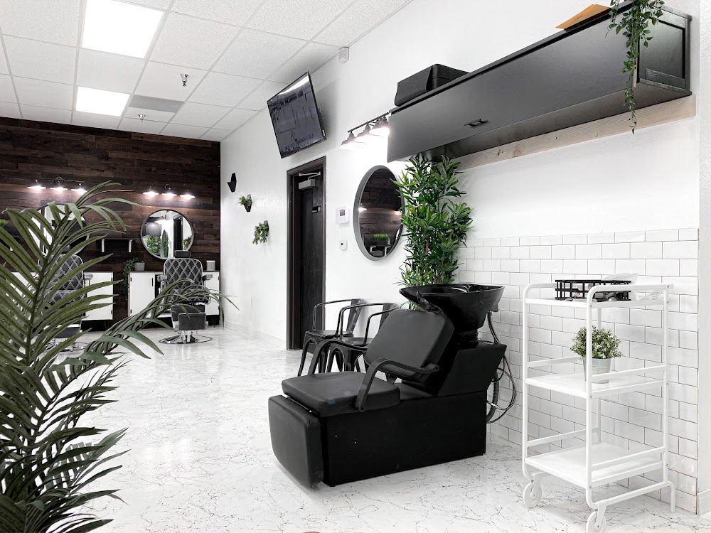 Gentlemens Barber Club view 3