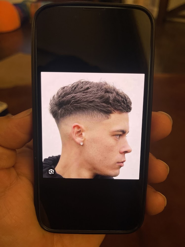 Gentlemens Barber Club view 4