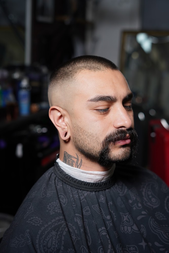 Glaze Salon & Barbershop view 2