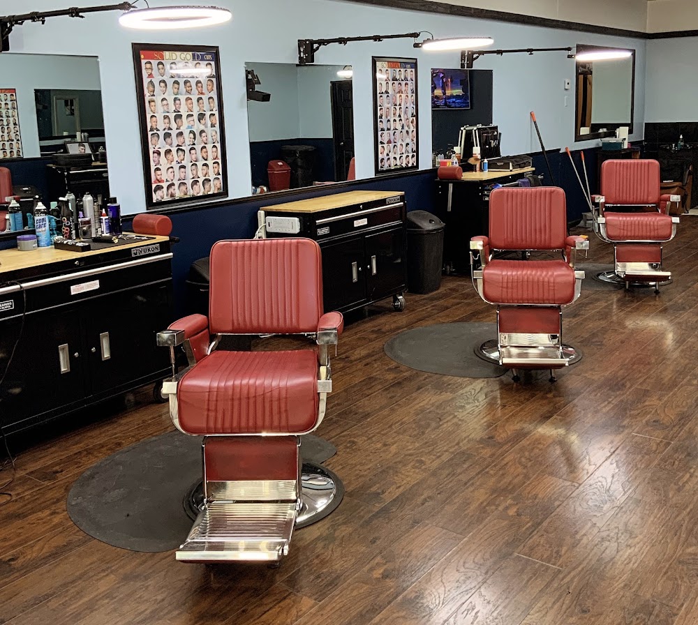 Golden Barbershop & Beauty salon view 3