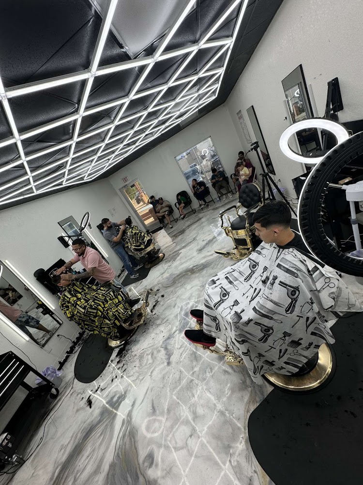 Golden Clips Barber Shop view 4