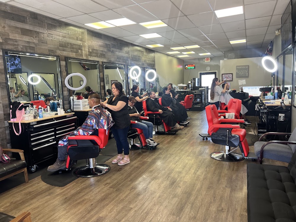 Gomez Barber Shop view 4