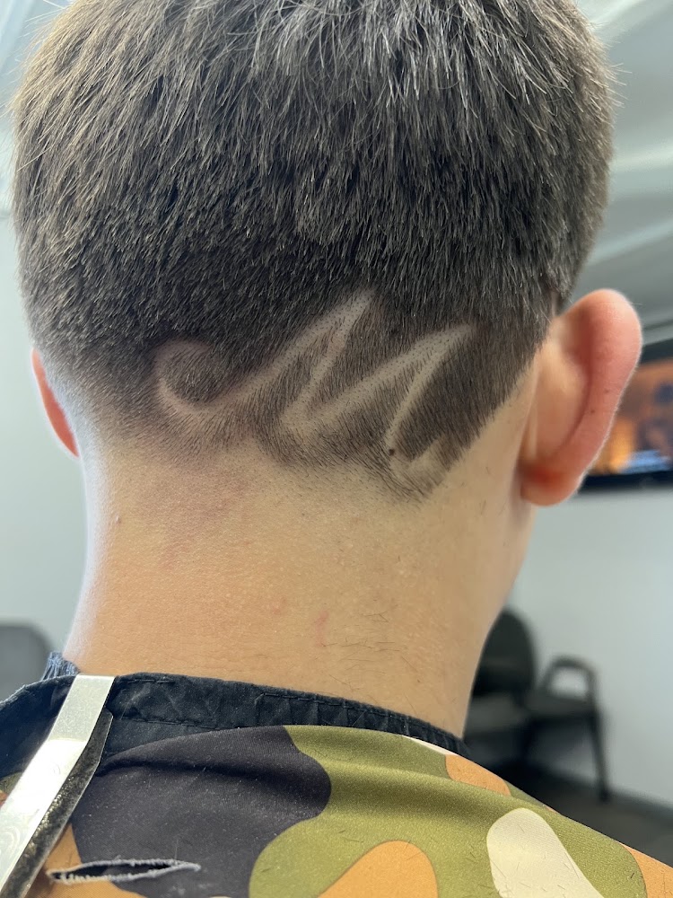 Hank's Barber shop view 2