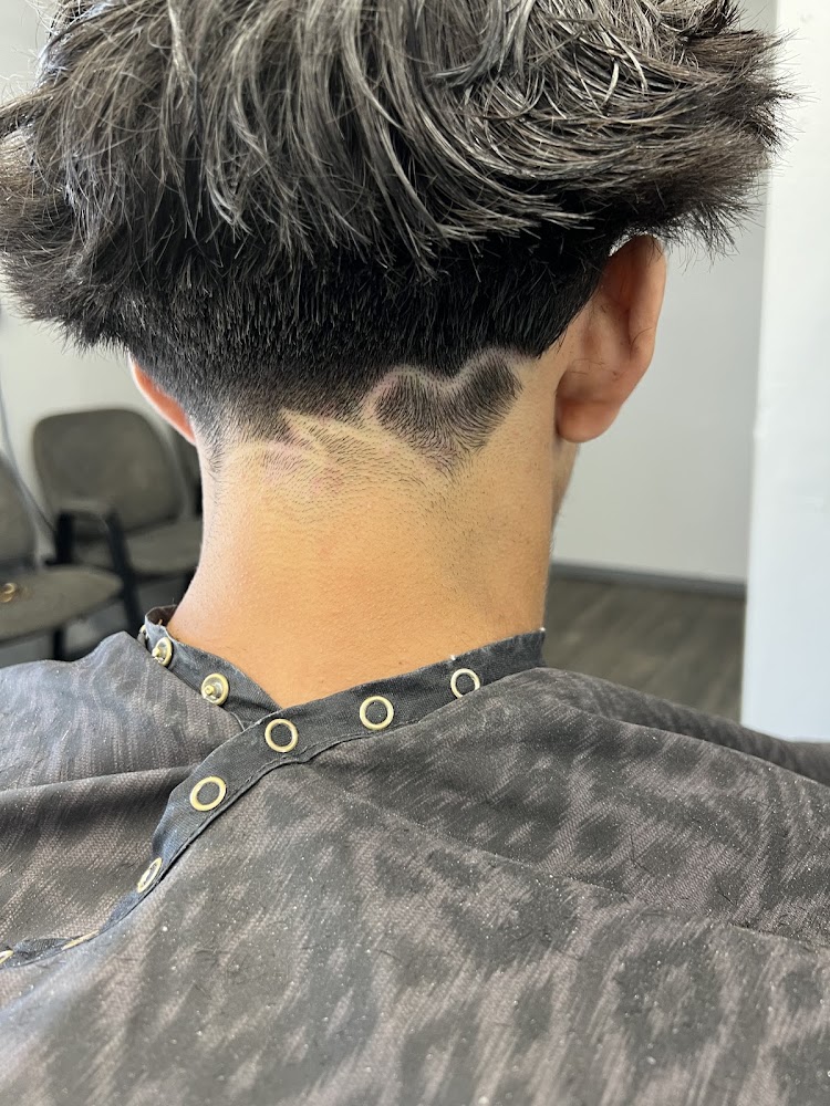 Hank's Barber shop view 4