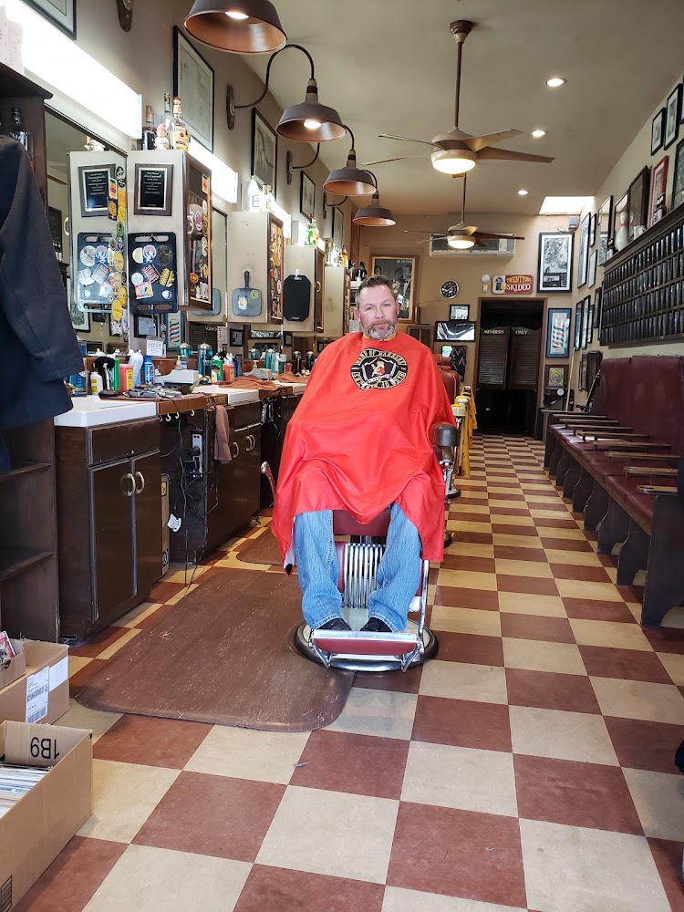 Hawleywood's Barber Shop view 5