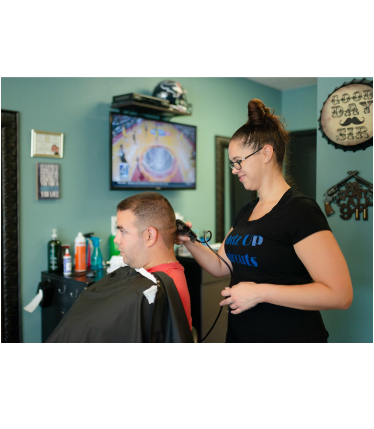 Headz Up Haircuts view 4
