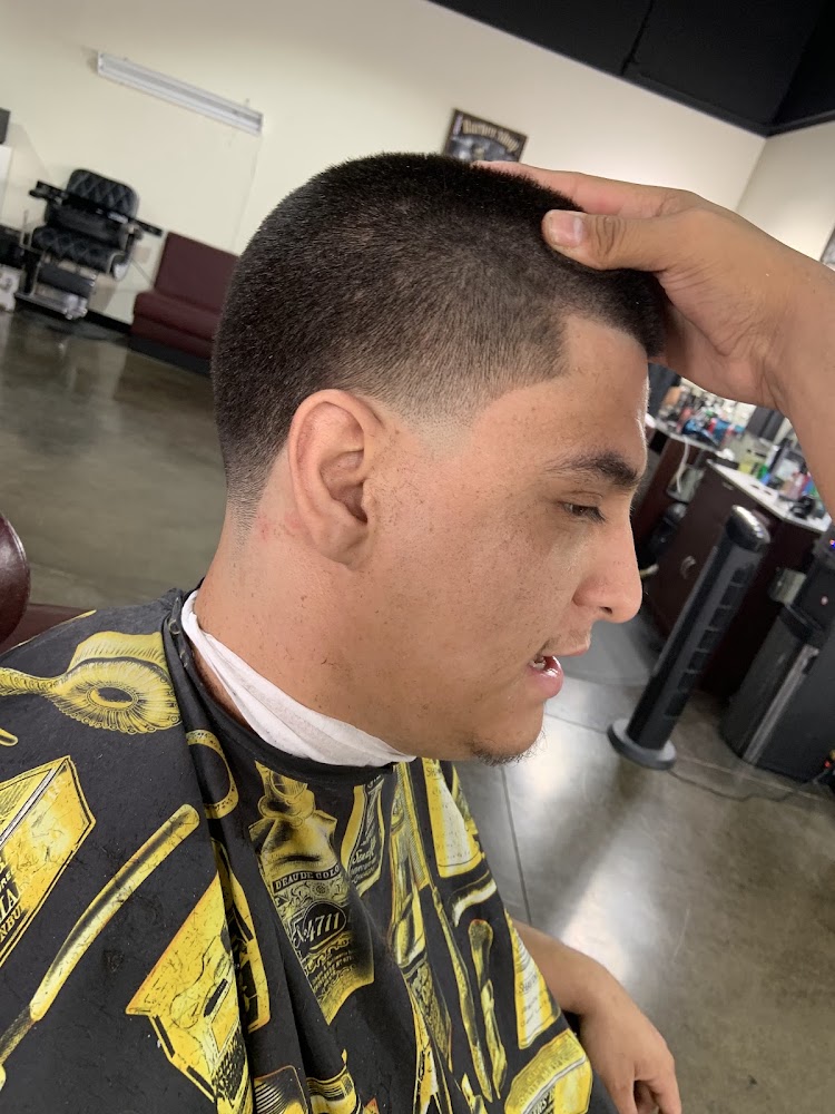 Heavy Hitters Barbershop Stockton,Ca view 3