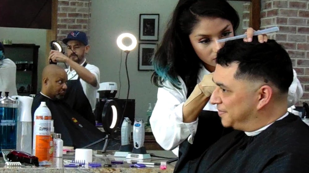 Imperial Barbershop view 2