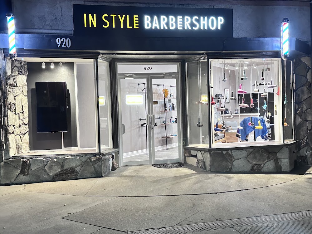 In style barber shop view 4