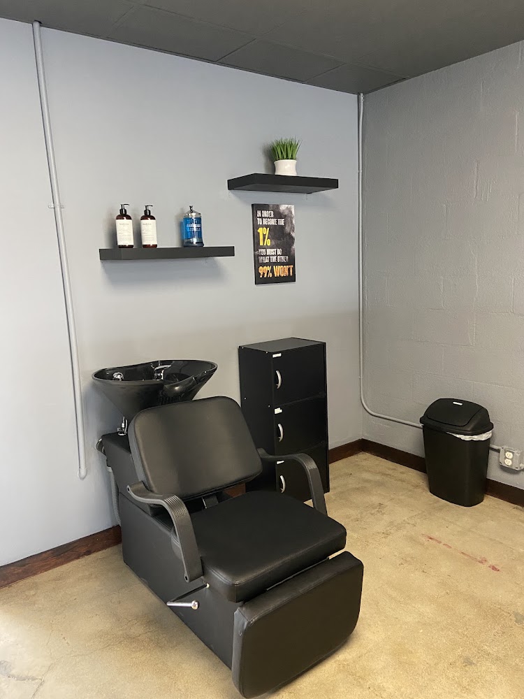 In The Shadow Fadez Barber Lounge view 4