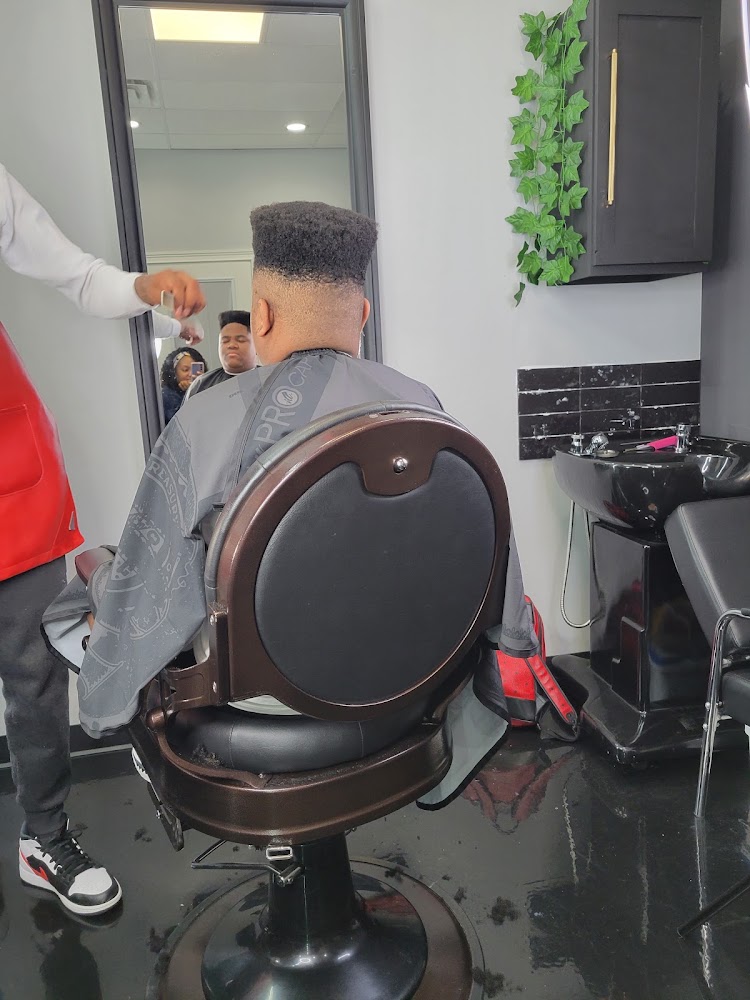 It’sJustMello Barber Studio view 4