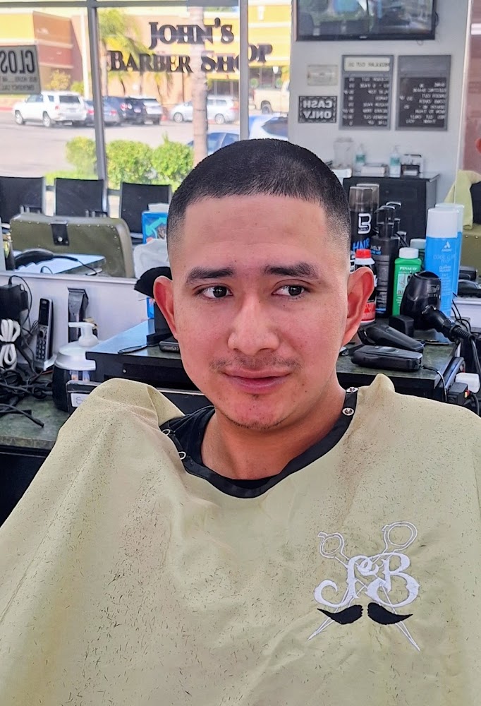 John’s barber shop view 3