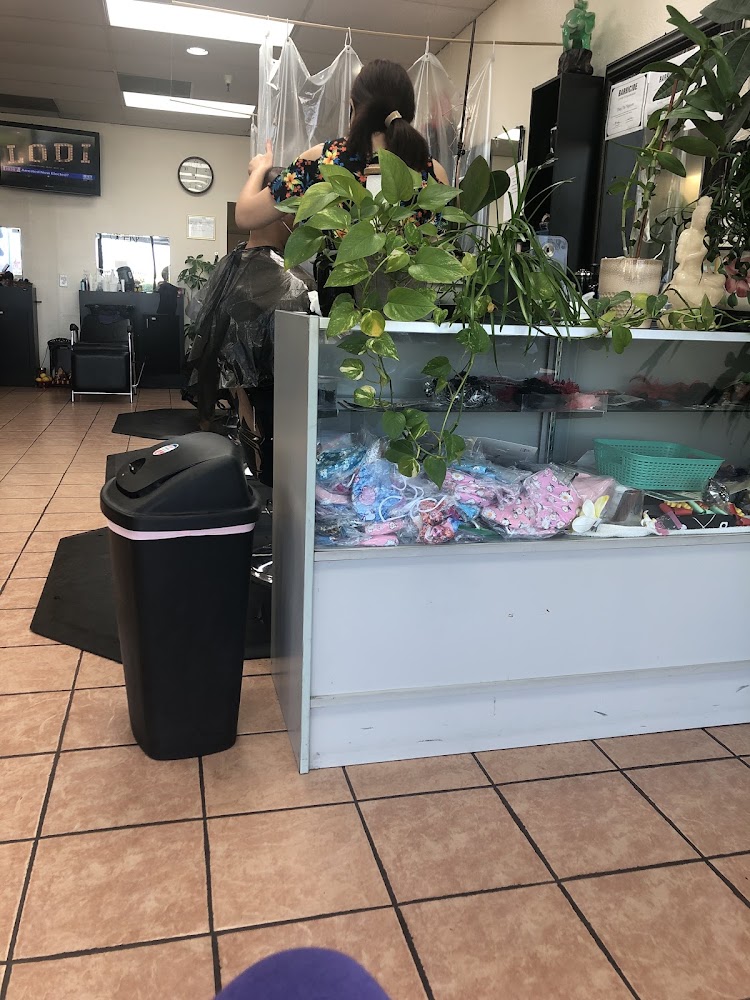 Jt Family Barber Salon view 5