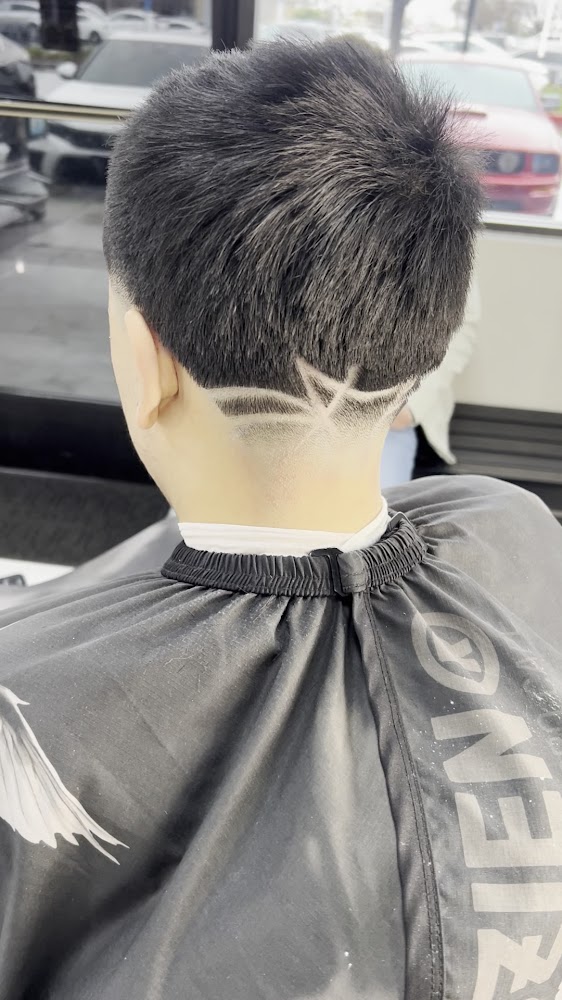King’s Of Blades Barbershop view 2