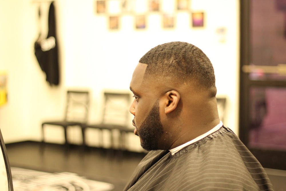 Klipped N' Plugged Barber Shop view 3