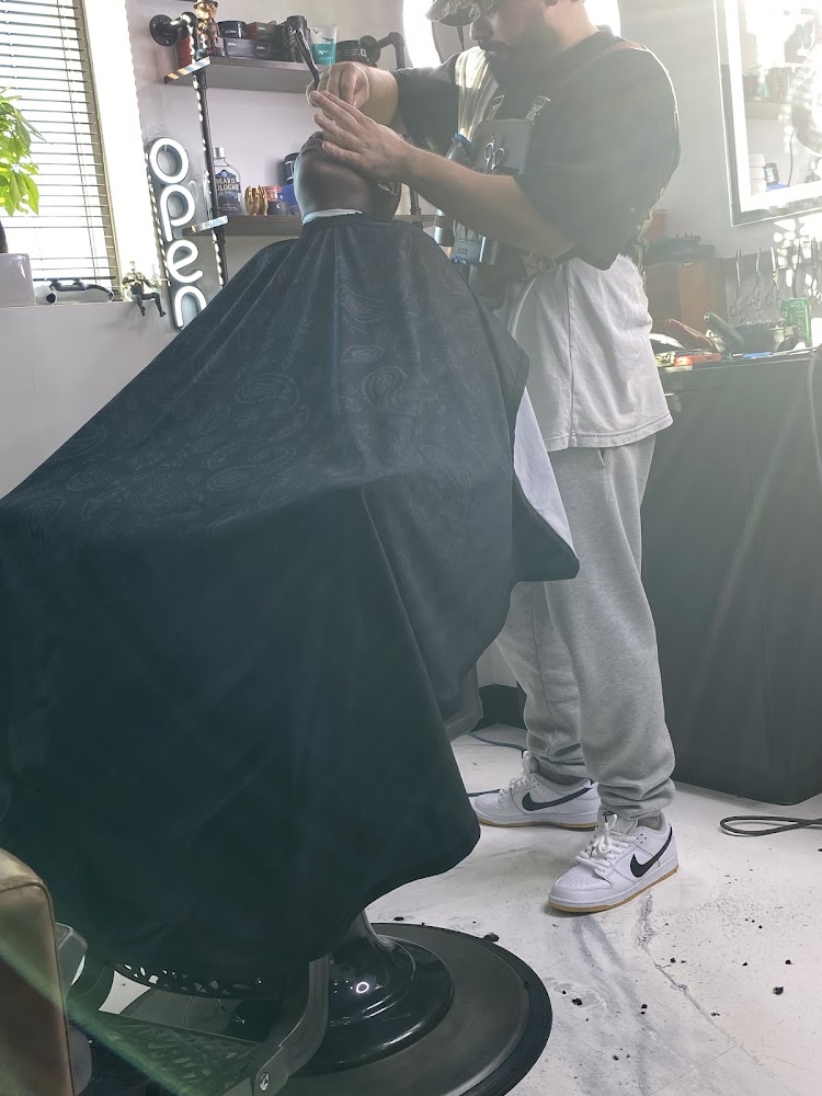 Kort3z Inc. Barber Studio view 5