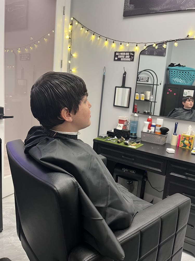 Lacey's Chop Shop view 3