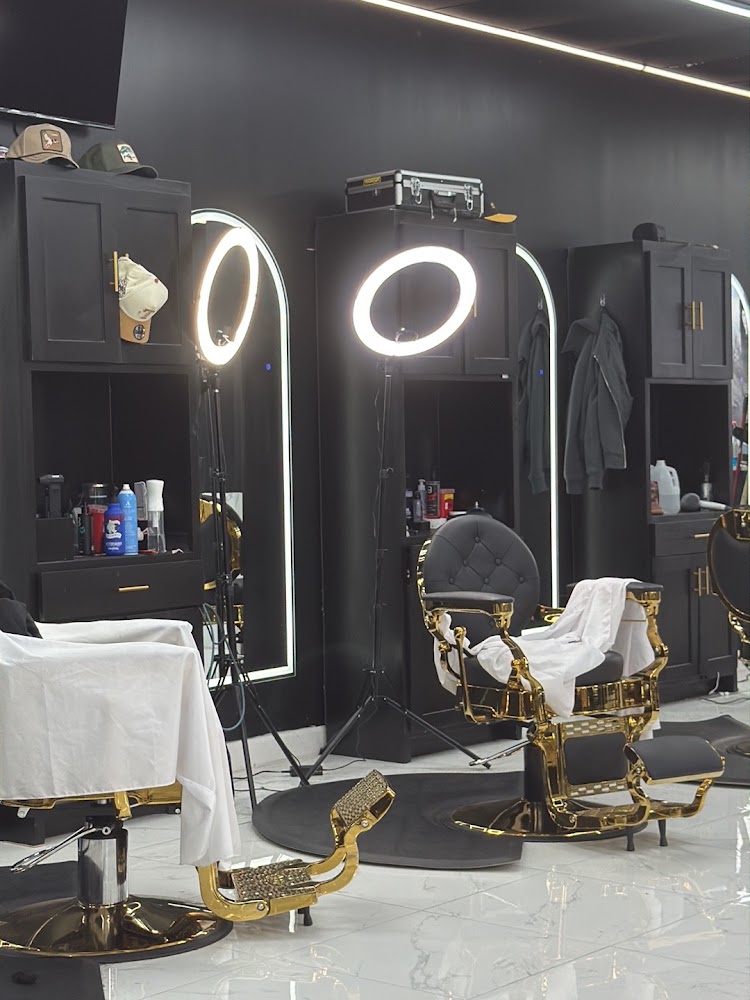 LegacyPro barber studio view 2