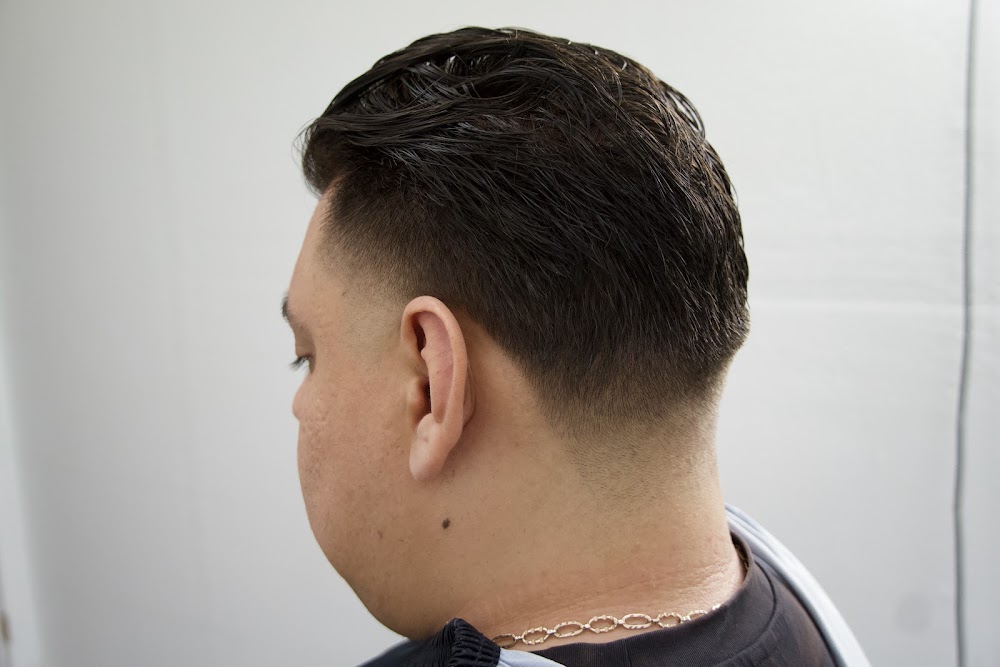 Lock Em' In Innovated Barbershop Moreno Valley view 5
