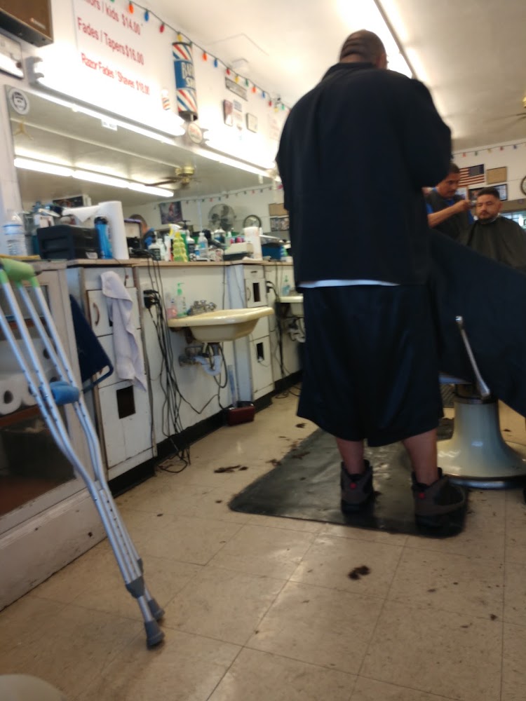 Look's Barber Shop view 3