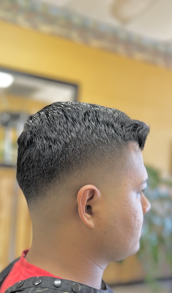 Loop East Barber Shop view 3