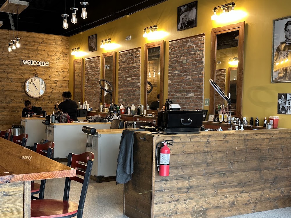 Lu's Barber Shop Haircut & Shave - Katy view 2